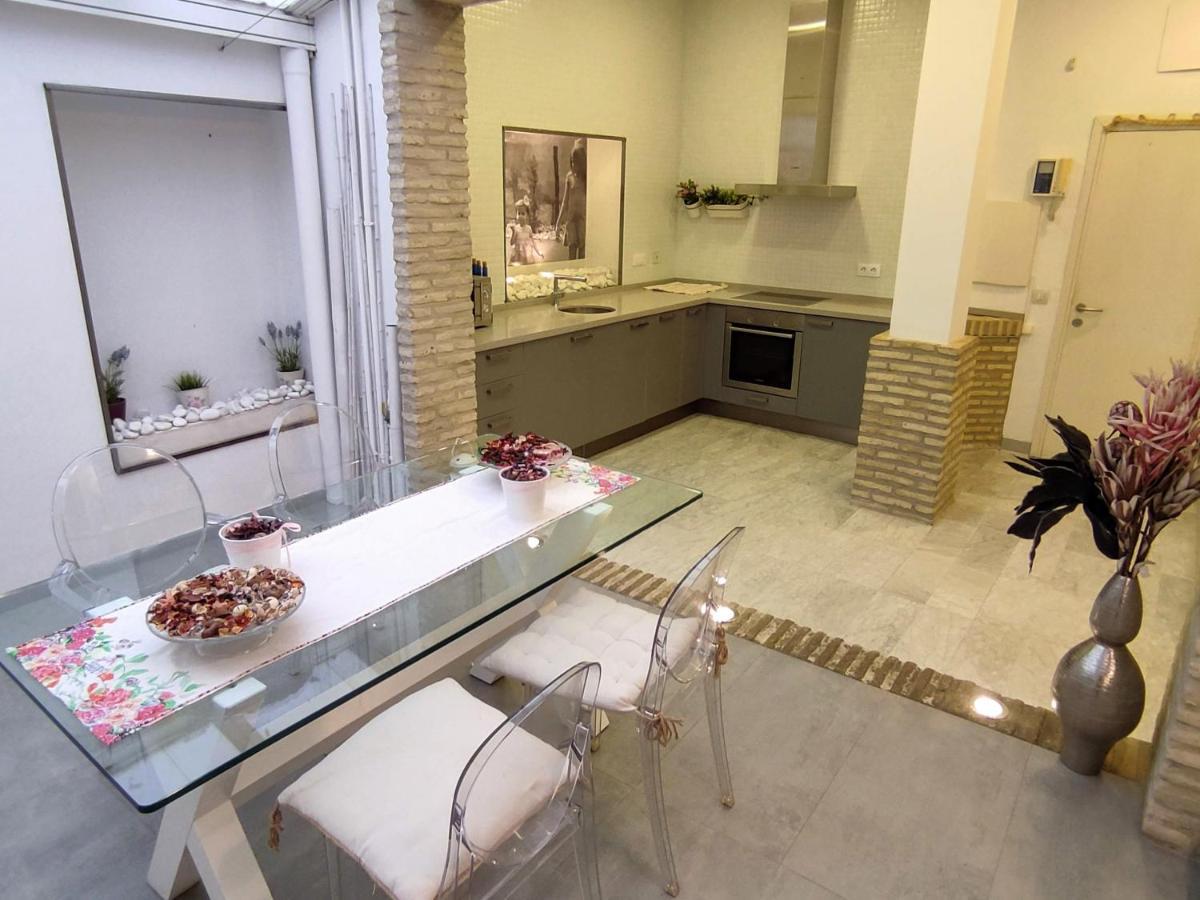 Apartamento Un Jardin En La Alfalfa - Kainga Homes Seville Exterior photo